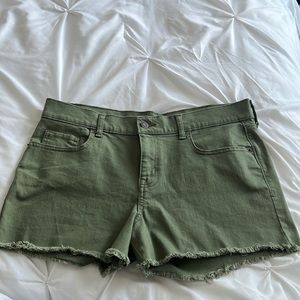 Old Navy size 12 high rise boyfriend green shorts